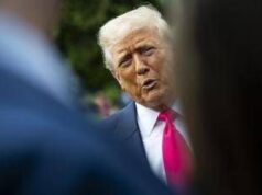 Trump nega di aver donato ‘scarabocchio’ a Epstein, ma in passato fu assiduo disegnatore