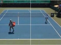 In campo fa caldo, lui vince il set e va a farsi una doccia