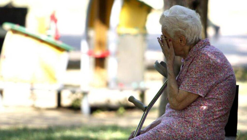 Italia, continua il calo demografico: meno giovani, più anziani e stranieri