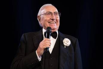 Morte Pippo Baudo, mercoledì i funerali in Sicilia. Camera ardente domani a Roma