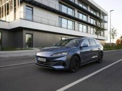 BYD SEAL 6 DM-i Touring debutta allo IAA Mobility 2025