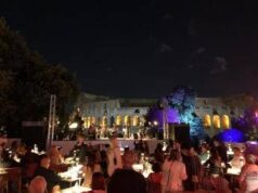 Lo swing di Mellone incanta il Colosseo, tra volti noti della tv e un inedito “gluten free”