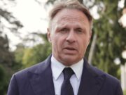 Lollobrigida: “Il miele nei McDonald’s fa conoscere prodotto identitario ai giovani”