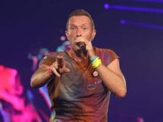 “Mandate amore alla famiglia di Kirk”, Chris Martin e i Coldpaly fischiati dai fan