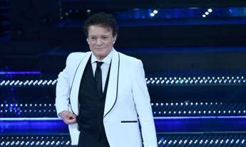 Massimo Ranieri, fake news sulla morte. La figlia: “Vergogna, mio padre sta bene”