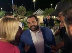 “Non impedite di fare domande”, tensione tra il cronista di Report e la scorta di Giuli a Fenix