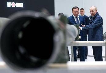 “Putin come Trump, aperto a soluzione pacifica in Ucraina”, il Cremlino risponde al tycoon