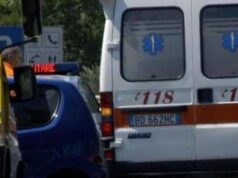 Scende dall’auto in panne sull’autostrada e viene travolto e ucciso