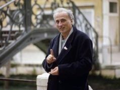 Stefano Benni, oggi la camera ardente: da Pennac a Feltrinelli chi c’era per lo scrittore