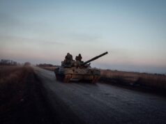 Ucraina, Ue approva blocco asset russi. Italia: “Esplorare alternative”