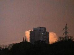 Ucraina, attacchi russi su Kiev: almeno due morti. Trump-Putin, nessun vertice per ora