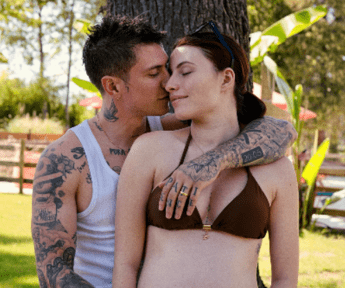 Benjamin Mascolo è diventato papà, è nata Athena: “Esiste un prima e un dopo”