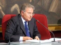 Cicchitto: “Meloni durerà 5 anni, Forza Italia sopravviverà perché serve partito anti-Salvini”