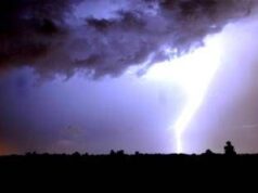 Ciclone diretto a Sud, ancora forte maltempo poi breve tregua nel weekend: il meteo
