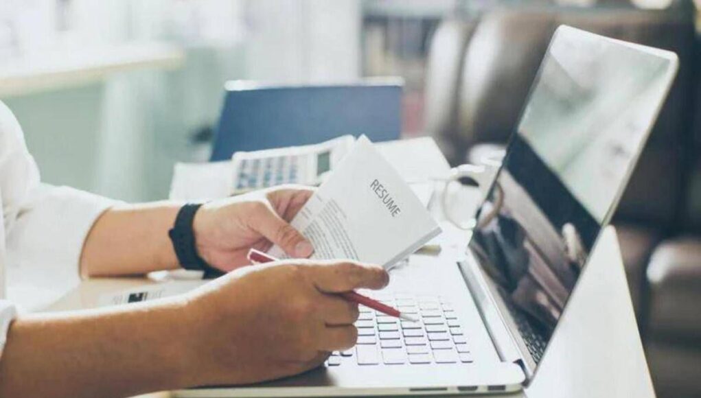 Cloudflare down e problemi oggi per web e app, perché si ferma tutto