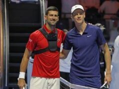 Djokovic si ‘inchina’ a Sinner: “Troppo forte, mi ha preso a calci nel c…”