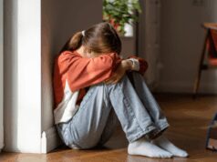 Frase choc su Turetta contro la figlia 13enne, padre denuncia prof