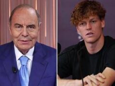 Il ‘forza Sinner’ di Vespa a Le Iene. E Jannik firma la bandiera “a Bruno con affetto”