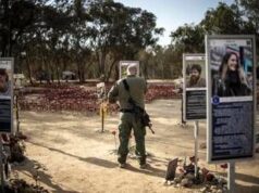 Israele, due anni fa l’attacco del 7/10: cerimonie e manifestazioni per gli ostaggi. Nuovi colloqui in Egitto