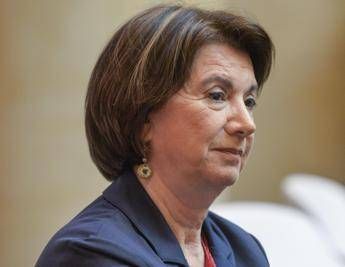 Roccella: “Gite ad Auschwitz un modo per ribadire che antisemitismo era questione fascista e basta”