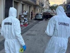 Siracusa, accoltella la ex che esce dal lavoro: lei in fin di vita, lui arrestato