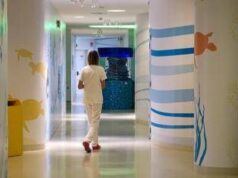 Torino, bimbo di 3 mesi cade con passeggino nel fiume: trauma cranico