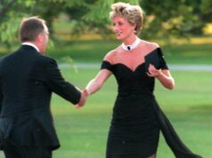 A Parigi da oggi la statua di Diana con l”abito della vendetta’: cos’è e perchĂ© si chiama così