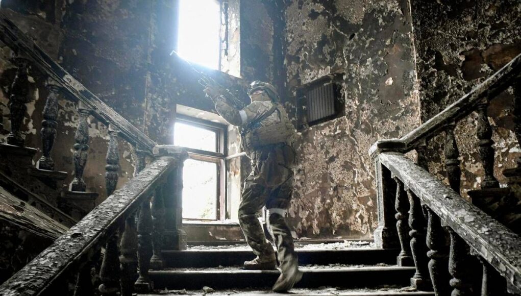 Assedio a Pokrovsk, la nebbia aiuta Mosca: entrati altri 300 soldati russi