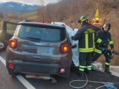 Auto fuori strada sulla Salaria a Rieti, morto un uomo