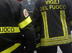 Bari, esplosione e incendio in edificio ad Adelfia: 5 squadre dei vigili del fuoco in azione