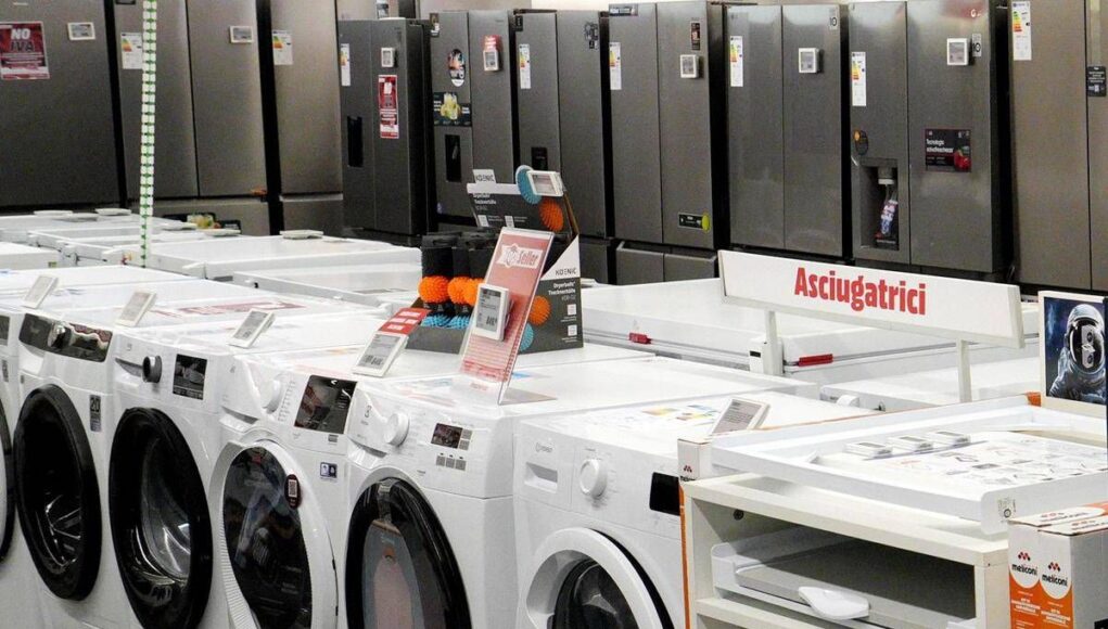 Bonus elettrodomestici, quando inizia e quanto si risparmia in bolletta cambiando dispositivo