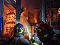 Catania, incendio in centro fieristico: la situazione oggi