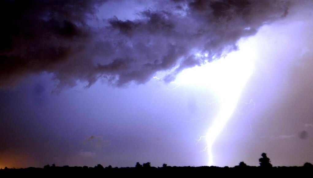 Cicloni sull’Italia e piogge intense, drastico cambiamento meteo: le previsioni