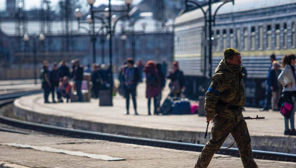 Ferrovie ucraine nel mirino della Russia, attacchi ai treni triplicati in 3 mesi