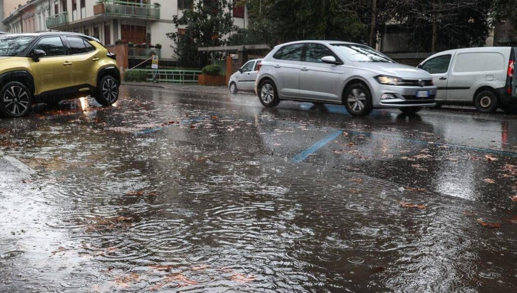 Maltempo, allerta arancione in Sardegna: gialla in 5 regioni