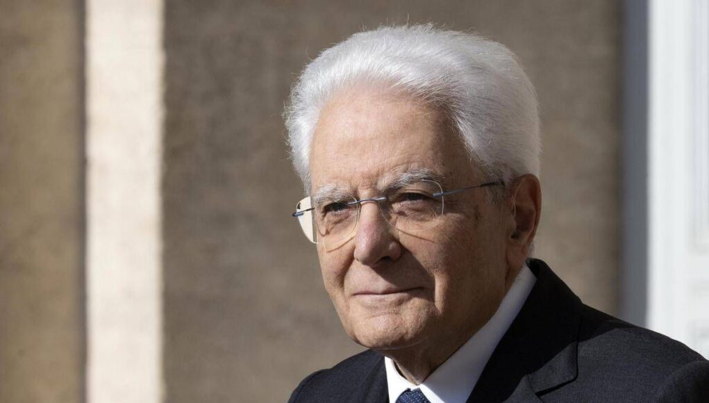 Mattarella: “Minacciare l’uso di armi nucleari è un crimine contro l’umanità”