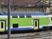 Monza, modella aggredita su un treno: “Salvata da spray al peperoncino, nessuno mi aiutava”