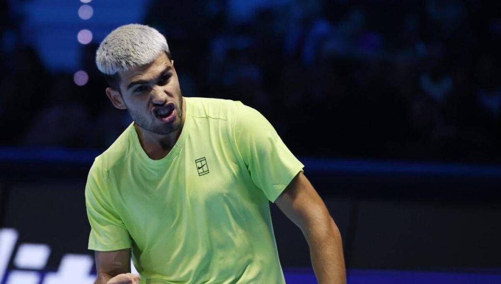 Non gioca Sinner? Alle Atp Finals si tifa Alcaraz. E Carlos ringrazia in italiano