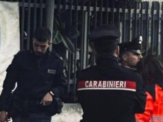 Ostia, 60enne si cosparge di alcol e prova a darsi fuoco: ricoverata al Grassi