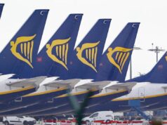 Ryanair, stop ai biglietti cartacei: da mercoledì carte d’imbarco solo digitali