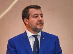 Salvini: “Fuori dalle palle immigrati che non rispettano tradizioni Italia”
