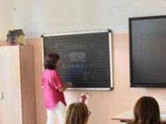 Scuola, firmato rinnovo del contratto. Valditara: “Aumenti per docenti e Ata di 150 e 110 euro”