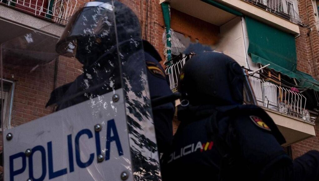 Spagna, “attacco jihadista” a Madrid: 18enne ferisce tre persone