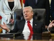 Trump: “Grazie ai dazi ogni americano riceverà bonus di 2mila dollari”