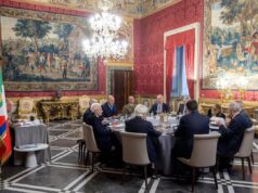 Ucraina, Consiglio supremo di difesa: “Pieno sostegno a Kiev, nuovo pacchetto di aiuti militari”