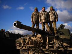 Ucraina, dal Donbass alla Russia e Kiev mai nella Nato al ritorno di Mosca nel G8: ecco il piano di pace di Trump