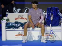 “Vai Felix” e fischi per Shelton: lo ‘strano’ tifo alle Atp Finals senza Sinner e Musetti