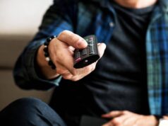 Ascolti tv, ‘The Voice Senior’ vince il prime time. 1 milione e 262mila spettatori per Meloni da Mentana