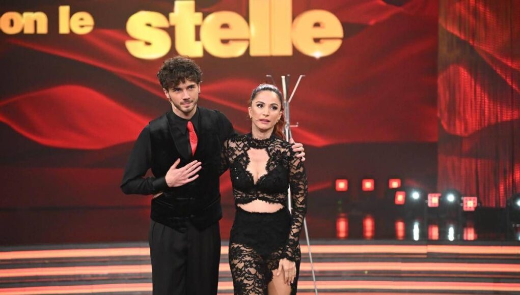 Ballando, Delogu ‘esausta’ prima della finale: “Stiamo provando a sopravvivere”