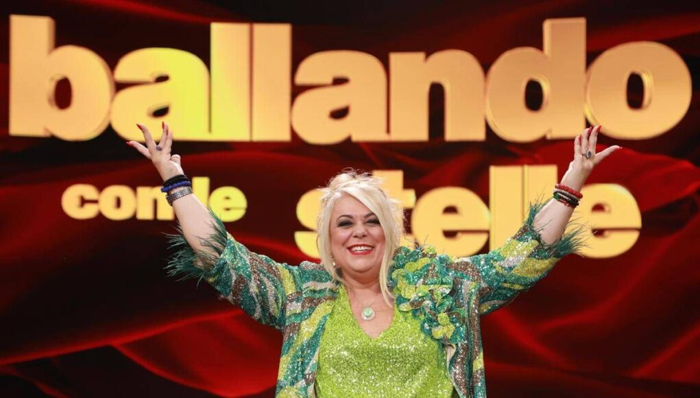 Ballando, Rossella Erra sotto attacco: “Mi augurano la morte per un tesoretto”